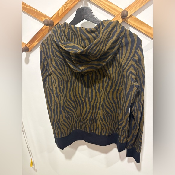 JOHNNY WAS ANIMAL PRINT ZIP UP HOODIE - Picture 6 of 8